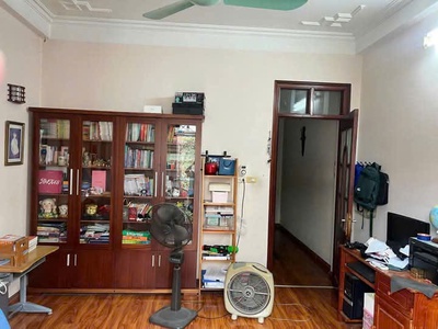 Cho thuê nhà nguyên căn Thịnh Quang Đống Đa 45m x 4T, 4N3VS giá 14 triệu, gia đình, nhóm 2