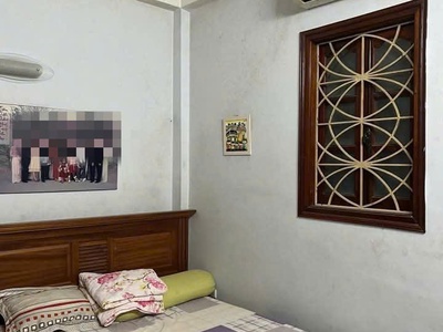 Cho thuê nhà nguyên căn Thịnh Quang Đống Đa 45m x 4T, 4N3VS giá 14 triệu, gia đình, nhóm 4