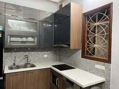 Cho thuê nhà nguyên căn Thịnh Quang Đống Đa 45m x 4T, 4N3VS giá 14 triệu, gia đình, nhóm 5