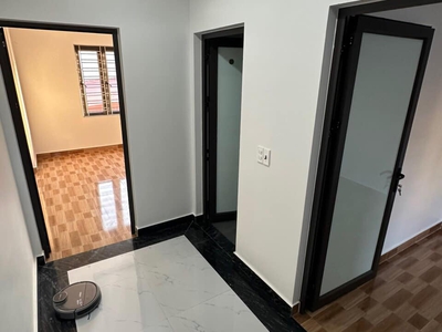 Chính chủ tt nhờ bán nhà lê trọng tấn, hà đông, 4 tầng 35m, ô tô đỗ cổng, giá hơn 6 tỷ. 3