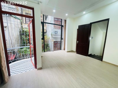 Bán nhà đường la thành, ba đình, hà nội. diện tích: 39m2, lô góc, 3 mặt thoáng, 5 tầng, sđcc. giá: 1