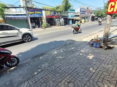 Giá tốt - em có mặt bằng chính chủ cần cho thuê nhanh - nằm ngay mặt tiền đường lê văn khương - 2
