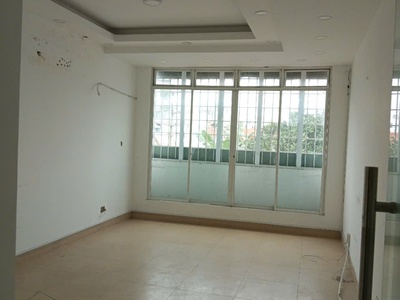 Bán nhà mặt tiền lý thánh tông. giá chỉ 13,6 tỷ. diện tích: 4   26, sổ công nhận 110m. 4