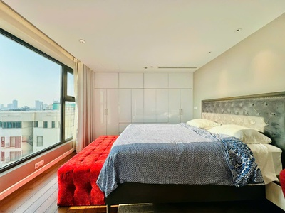 Cần bán căn 3 ngủ 111m2 d le roi soleil 59 xuân diệu  quảng an tây hồ . 3