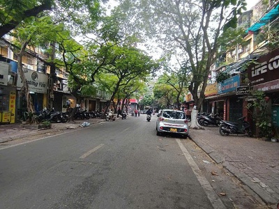 Bán nhà tập thể tầng 1 quỳnh mai 1 mặt phố 1 mặt ngõ kinh doanh ngày đêm hai bà trưng 0