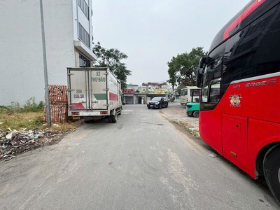 Cần tiền kinh doanh cuối năm bán gấp 114,1m2 đất đấu giá Làng Cam, Cổ Bi. Ngay cạnh Chợ 1