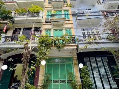 Cho thuê nhà nguyên căn Đầm Trấu Hai Bà Trưng 50m x 4T giá 17 triệu, vỉa hè, ô tô tránh 0