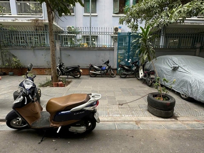 Cho thuê nhà nguyên căn Đầm Trấu Hai Bà Trưng 50m x 4T giá 17 triệu, vỉa hè, ô tô tránh 2