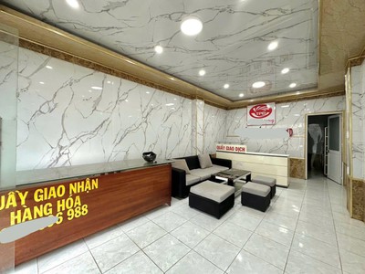 Lê hồng phong quận 10 mặt tiền thụt 42m2 4x10.5 a4-2tầng ôtô ngủ nhà 8.2tỷ 0