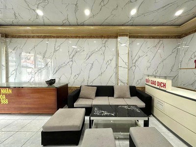 Lê hồng phong quận 10 mặt tiền thụt 42m2 4x10.5 a4-2tầng ôtô ngủ nhà 8.2tỷ 2