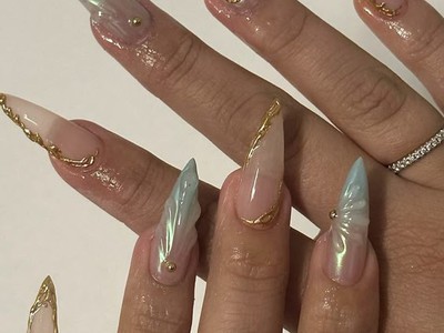 Mẫu Nailbox Tráng Gương: Xu Hướng Làm Móng Sang Trọng 0
