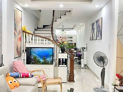 Chất   chính chủ bán nhà hồng tiến, tự xây, thiết kế đẹp, xe 7 chỗ chạy thông, 13.2 tỷ 0