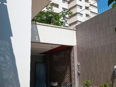Gấp bán biệt thự sân vườn q.9 -  229m2, nhà 3 tầng 5pn chỉ 23ty 0