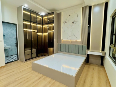 Nhà mới phố dương văn bé, hai bà trưng  cần bán gấp, 5 tầng 41m2 giá 6.9 tỷ 2