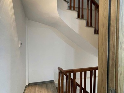 Bán nhà 40m , 5 tầng, 3pn, 4wc, ngô gia tự, thượng thanh, long biên - 4.8 tỷ 3