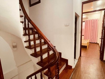 Siêu hiếm - nhà đẹp cầu giấy 36m2 x 5 tầng - 7.5 tỷ - ô tô - vị trí đắc địa 1
