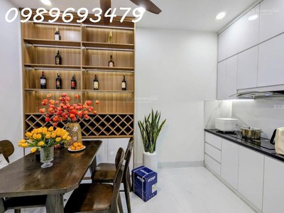 Nhà đẹp hoàng cầu, đống đa gara ô tô 43m2/48m2 t2 cao 4 tầng mt 4m giá 11.6 tỷ. 2