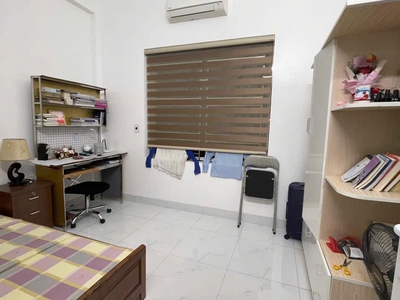 Bán căn nhà 3.5 tầng KĐT Vạn Phúc, ph Thanh Bình, TP HD, 76m2, mt 4m, gần vườn hoa, 4.6x tỷ 4