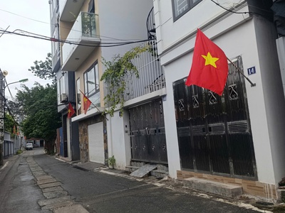 Hiếm- Tây Hồ- Ô tô tránh- Phân lô 2 mặt thoáng-50 sổ vuông 4 tầng đẹp- 10.7 tỷ 0