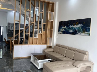 Bán nhanh nhà 1 trệt 2 lầu gần chợ Thuận Giao 0