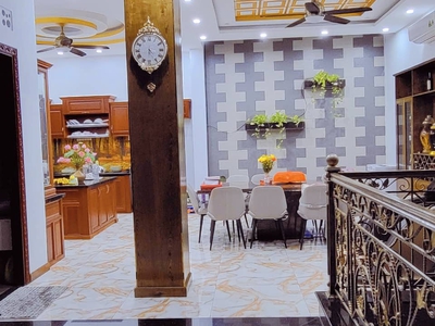 Cần bán gấp nhà hxh, thuê 25tr/tháng, hoàng hoa thám, 60m2, 7.2 tỷ 3