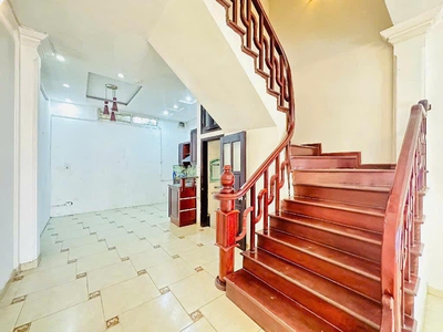View hồ tây - thoáng trước sau   ô tô vào nhà  20 m ra hồ 3
