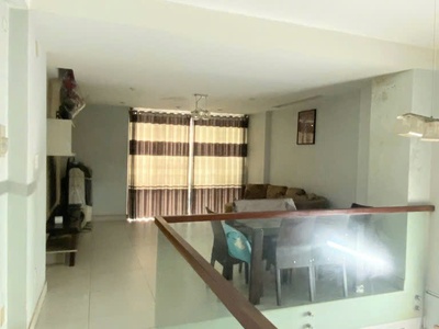 Mặt tiền kinh doanh đường số khánh hội giao tân vĩnh hơn 200 triệu m q4 ngang 4.5 dài 11 đúc 5 2