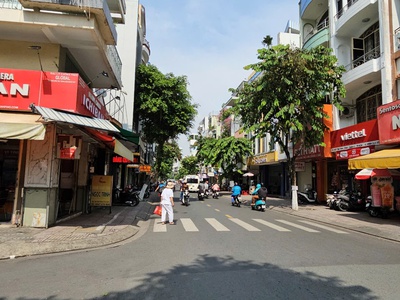 Mặt tiền kinh doanh đường số khánh hội giao tân vĩnh hơn 200 triệu m q4 ngang 4.5 dài 11 đúc 5 1