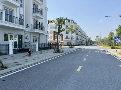Bán căn góc 105,7m2 Shophouse Eurowindown, mặt đường Ban Tím rộng 17m - View hồ quảng trường 4