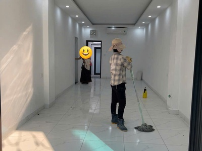 Cho thuê tập thể Dương Văn Bé - Hai Bà Trưng 150m, 4N4VS giá 14tr, làm CHDV, KD hát, cafe 0