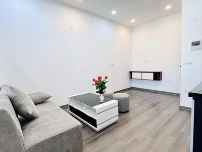 Bán căn tập thể tầng 4 phố 8/3, hai bà trưng, 60m2, đủ nt. nhỉnh 2 tỷ 1
