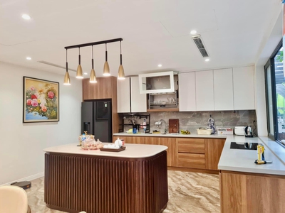 Bán nhà phân lô  phố hoàng sâm,  vỉa hè oto tránh kinh doanh 66m 4tầng giá 18.3tỷ 1