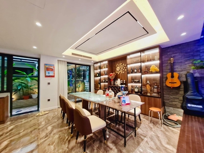 Bán nhà phân lô  phố hoàng sâm,  vỉa hè oto tránh kinh doanh 66m 4tầng giá 18.3tỷ 3