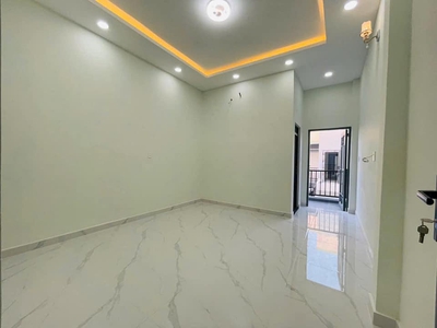 Bán Nhà Trệt Lầu Xát BV Huyết học 95m2 Bình Chánh 1tỷ70TR 3