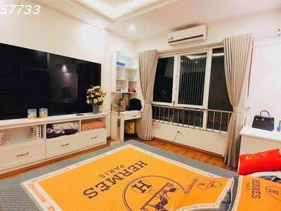 Siêu hot   bán nhà xuân thủy, ngõ phân lô ô tô tránh, 42m2, dân trí tuyệt vời, 9.4 tỷ 2