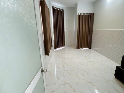 Q8 p3 phạm thế hiển 3 tầng ngay cầu chữ y nhà mới ở ngay sát q1 cách mặt tiền 20m 5.xt 4