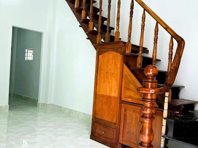 Cho thuê nhà nguyên căn 90m2 2pn đường 5 - linh chiểu 0