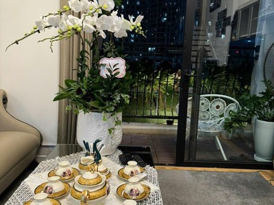 Cho thuê căn 3 ngủ sáng toà r6 - royal city   full đồ     giá 25 triệu 0