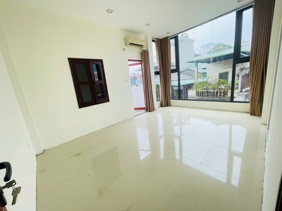 Bán nhà lô góc ngọc ba đình 38m, 5 tầng, ngõ thông,  gần phố nhà đẹp lô góc thoáng sáng, 7tỷ 0