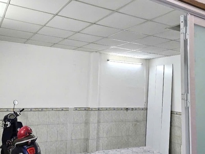 Nhà nhỏ gấp bán, đỗ xuân hợp, plb, q9, dtsd 73m2, ngang 5.7, hxh, giá chỉ 3.25ty 3