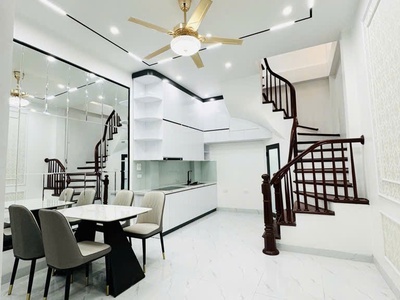 Bán nhà vũ trọng phụng   nhà đẹp ở ngay   thoáng sáng rực rỡ - tặng full nội thất- chỉ hơn 6 tỷ 1