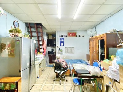 Ngay vòng xoay lăng cha cả - p.4 tân bình - cách mặt tiền 20m - 34m  - 2 tầng - 0