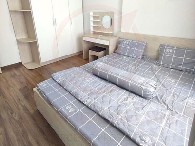 Ngay vincom dĩ an 2pn full nội thất 7tr3 2