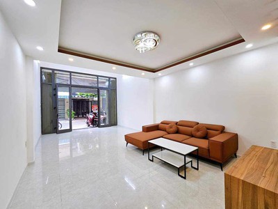 Bán nhà mới 4 tầng 250m2 đường 5m5 ngay lý thái tông 0