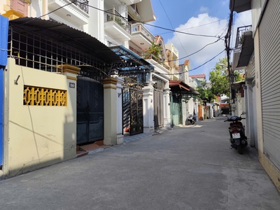 Bán đất 68m, mặt ngõ 92 nguyễn văn hới - cát bi, ngõ 5m, giá 3.67 tỉ, sổ đỏ 3