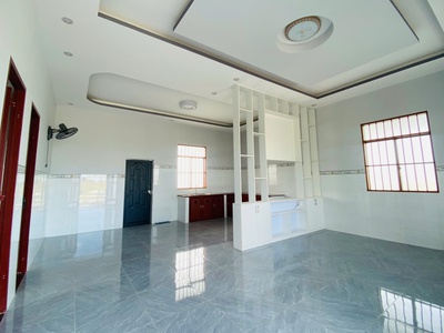 Nhà đất tl 44a dt 350 m2  gần da gold coast long điền 990tr nh hỗ trợ 70 4