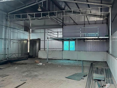 Chính chủ tôi có xưởng ngọc giang - vĩnh ngọc 100m2 đường xe công vào tận nơi. có gác xép ở được 0