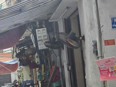 Bán gấp nhà 4 tầng ngõ 107 hồng mai, quận hai bà trưng, hà nội. 4 tầng x 42m2, miễn tg 0