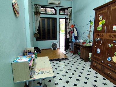 Cho thuê NR 3PN, 2WC, 180m2 tại Bà Triệu, Nguyễn Trãi, Hà Đông, giá tốt 3