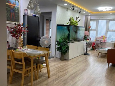 Bán gấp - Căn 79m2 toà FLC Star Tower, Hà Đông. Full nội thất. Chỉ 4.2 tỷ bao tên 2